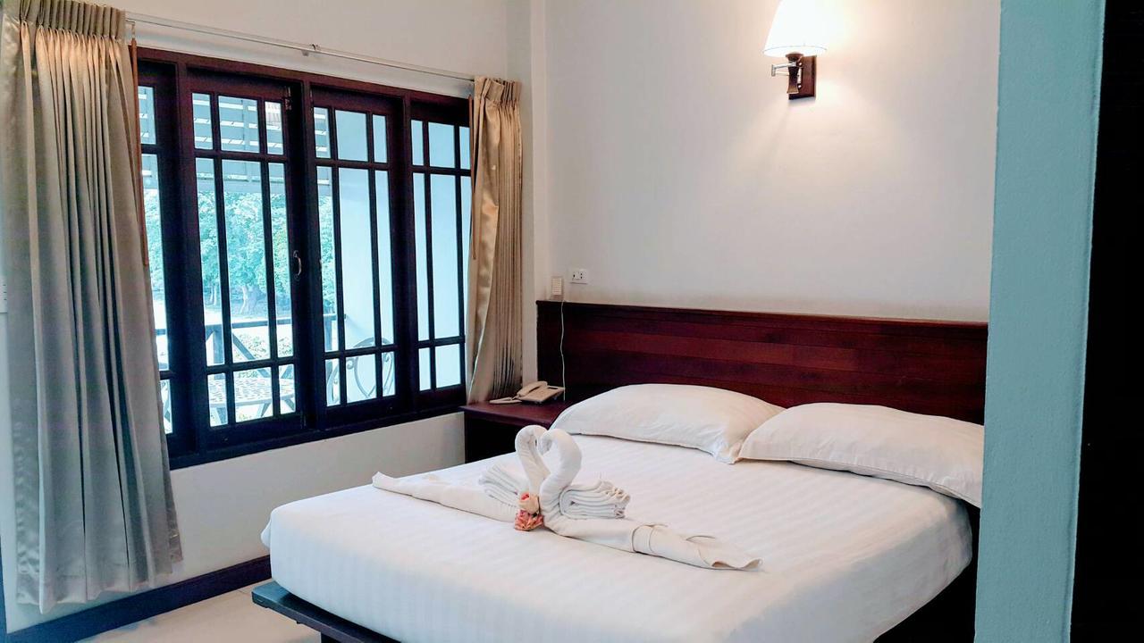 Nongkhai White Hotel Nong Khai Exterior photo