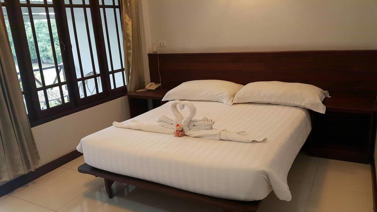 Nongkhai White Hotel Nong Khai Exterior photo